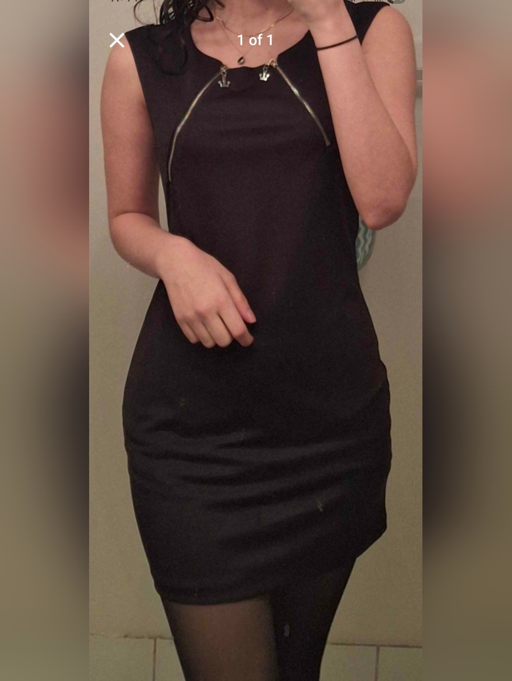 Sleek Black Sleeveless Zip-Accent Sheath Dress